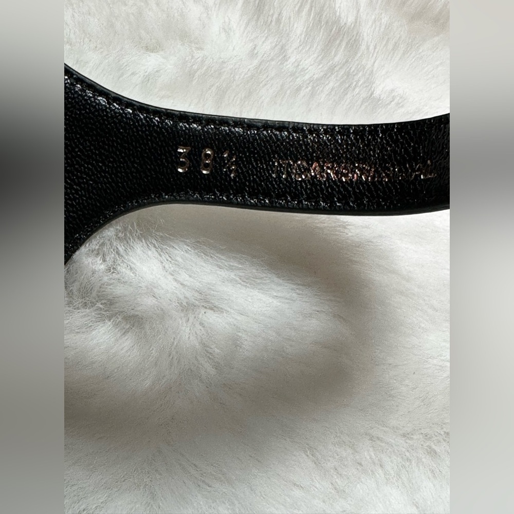 Burberry Monochrome Strappy Heels brand new - Picture 10 of 11